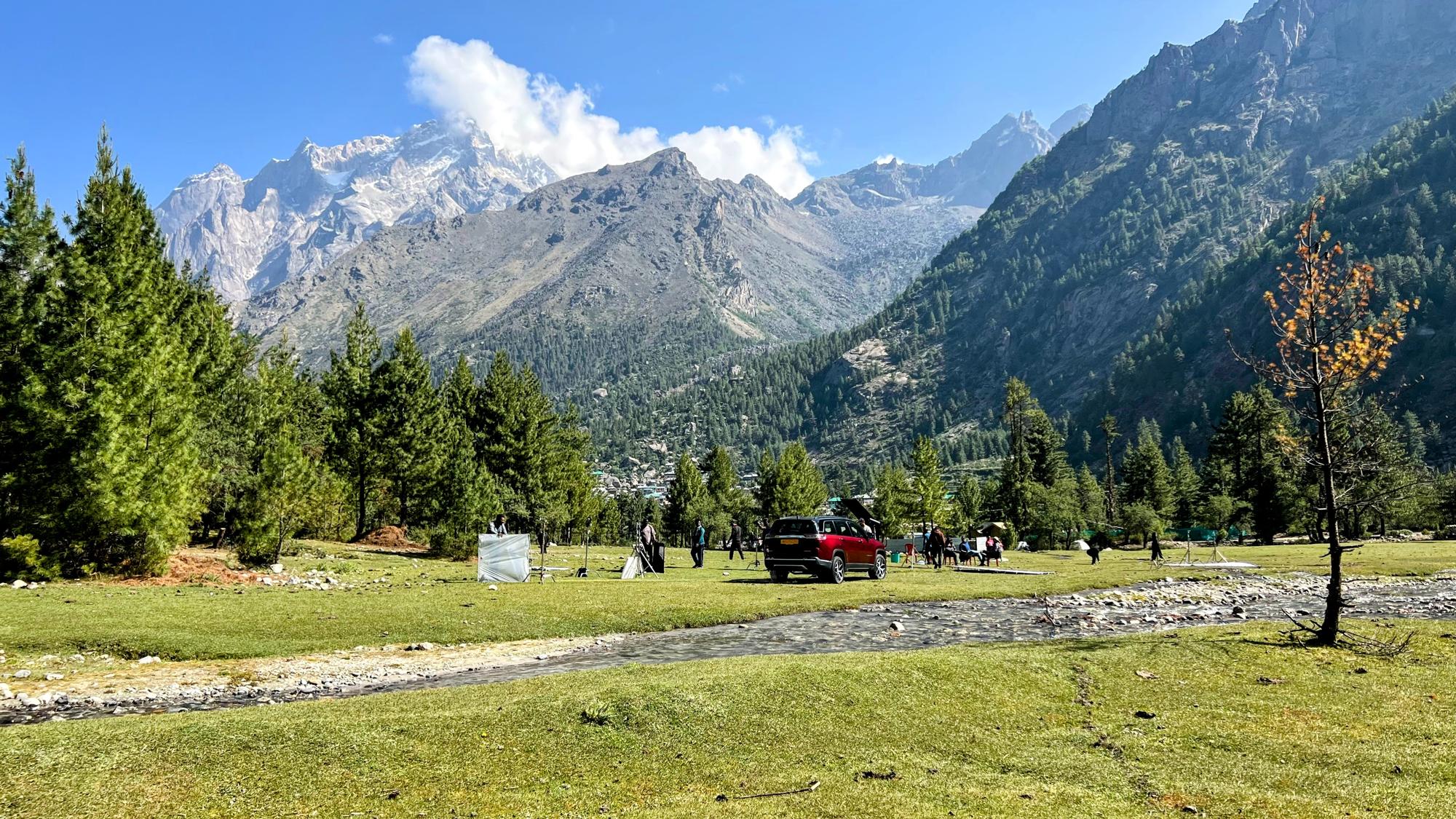 Jeep production in Sangla Valley