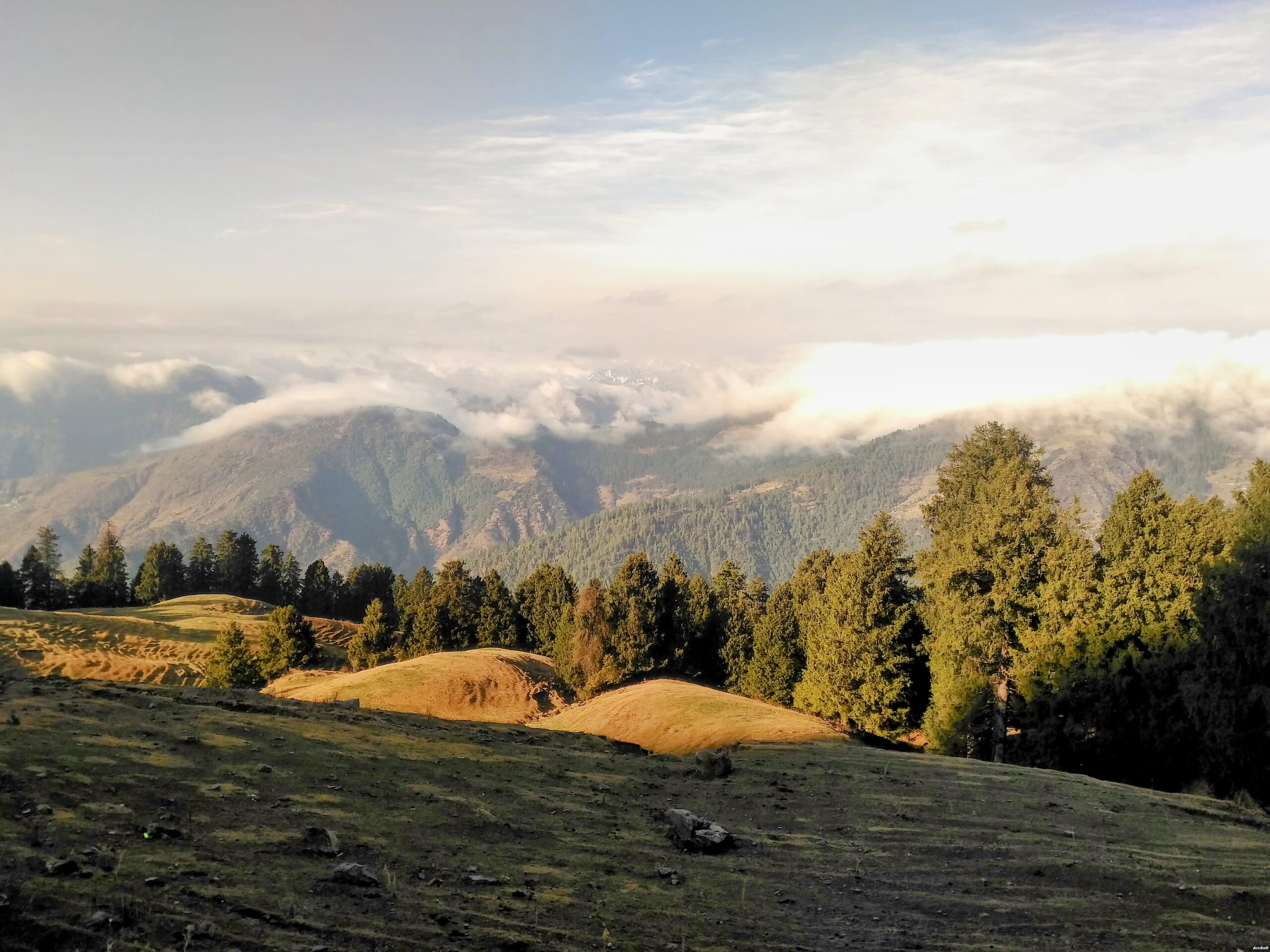 meadows near parashar lake inrahi films