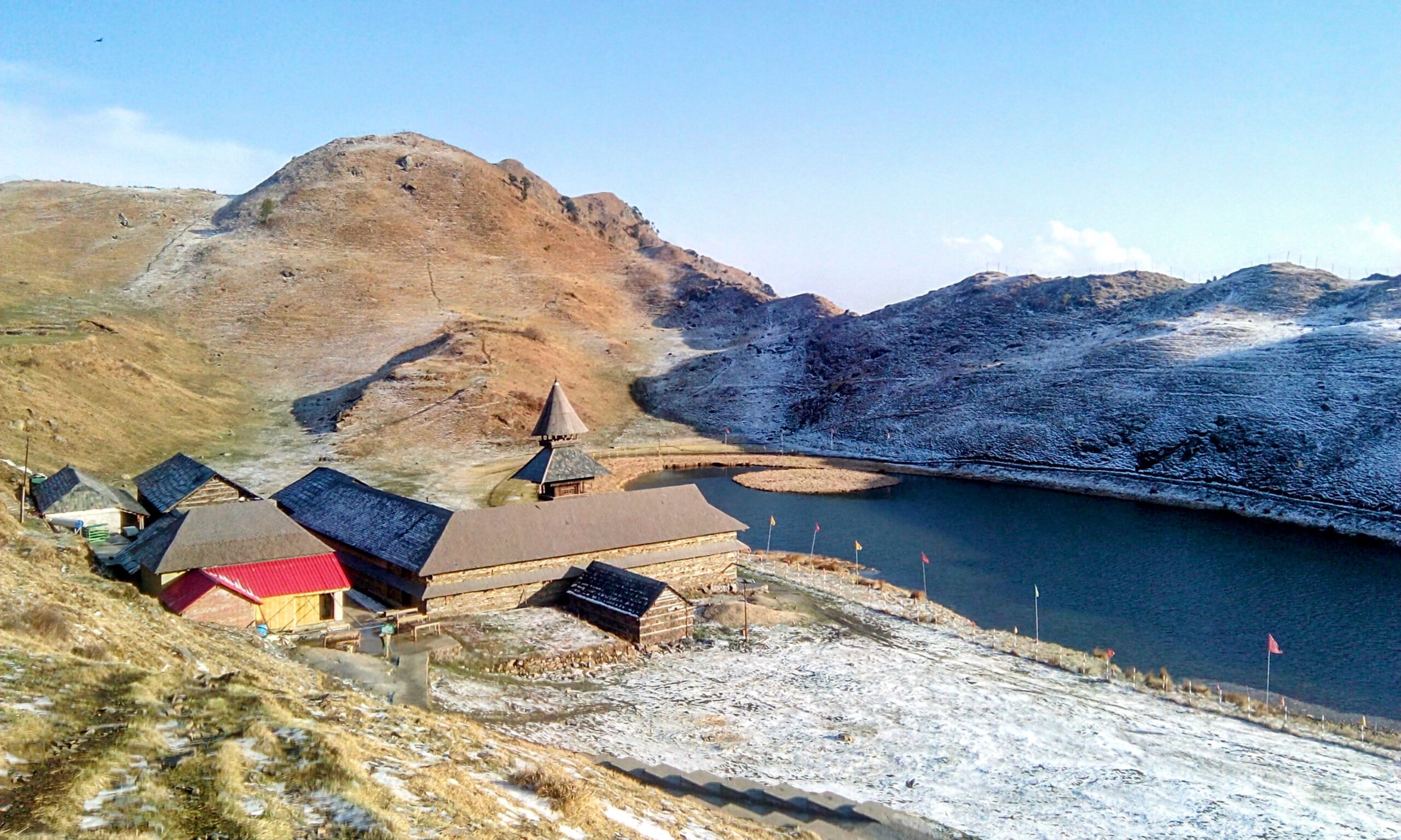 parashar lake in snow inrahi films