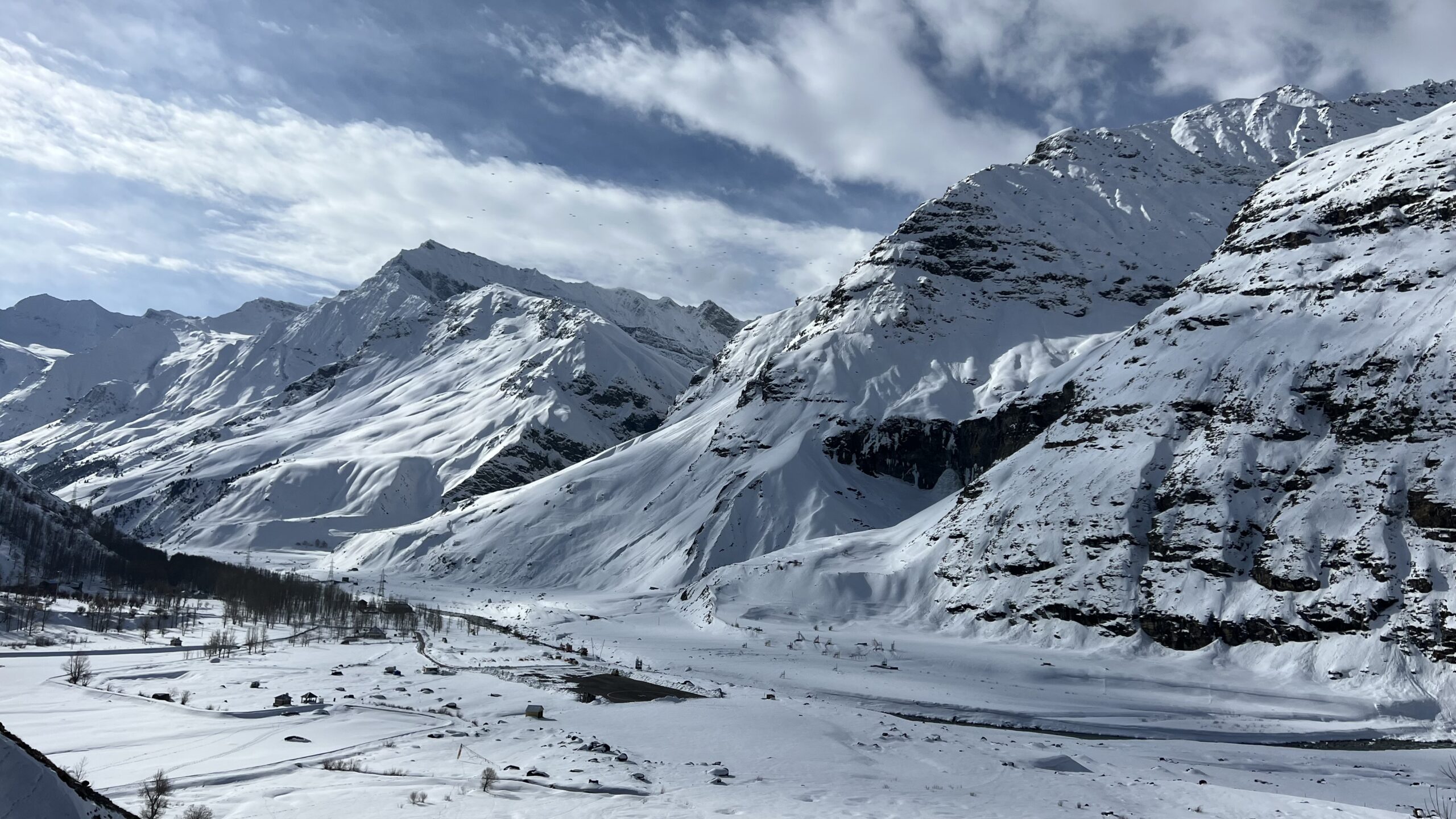 sissu waterfall frozen in snow lahaul inrahi films